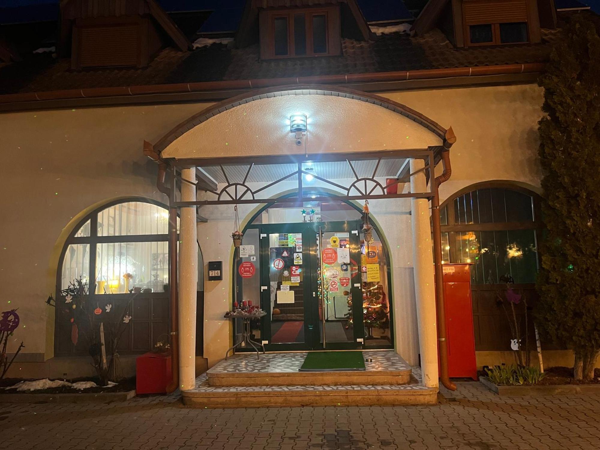 Prince Hotel Miercurea Ciuc Extérieur photo