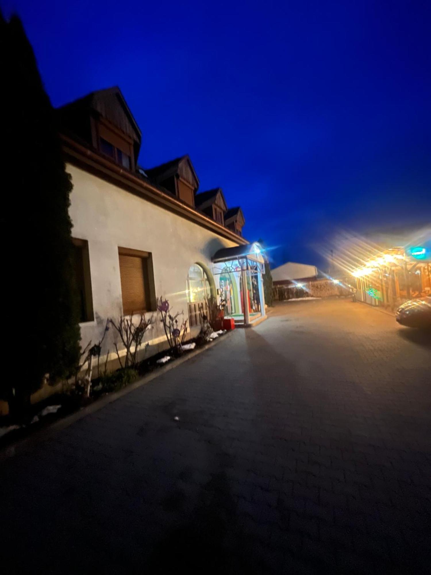 Prince Hotel Miercurea Ciuc Extérieur photo