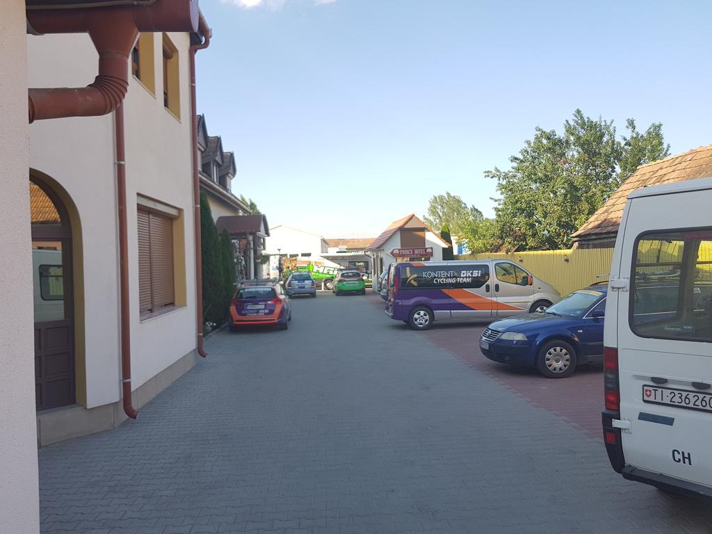 Prince Hotel Miercurea Ciuc Extérieur photo
